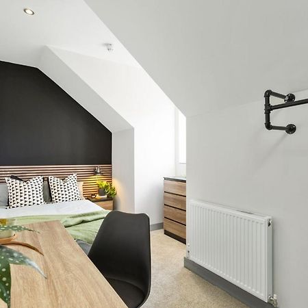 ✰Onpoint -Modern & Fresh Studio Apt Close To Centre - Convenient!✰ Lejlighed Beeston  Eksteriør billede