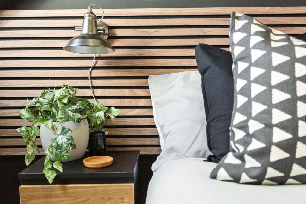 ✰Onpoint -Modern & Fresh Studio Apt Close To Centre - Convenient!✰ Lejlighed Beeston  Eksteriør billede