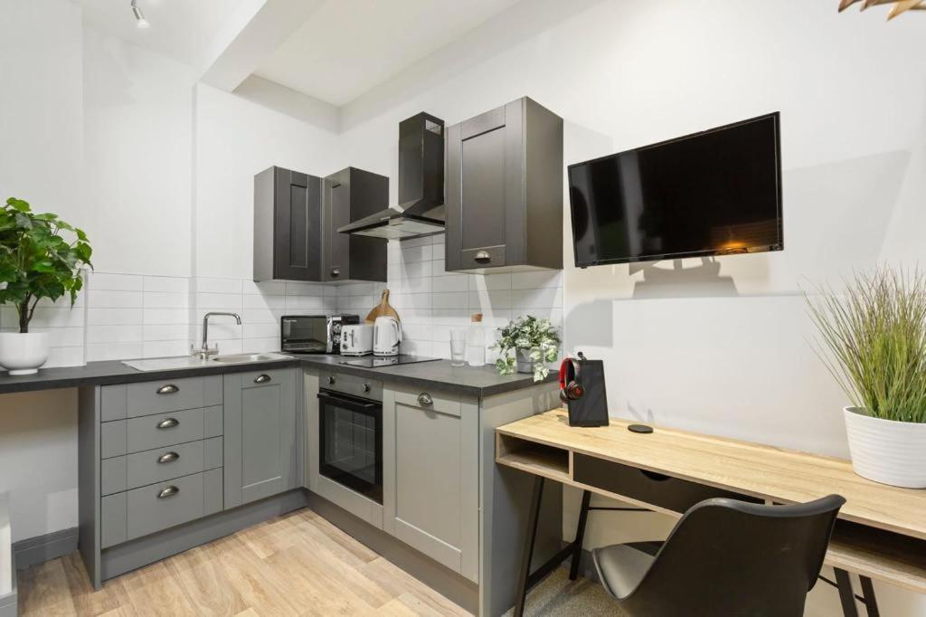 ✰Onpoint -Modern & Fresh Studio Apt Close To Centre - Convenient!✰ Lejlighed Beeston  Eksteriør billede